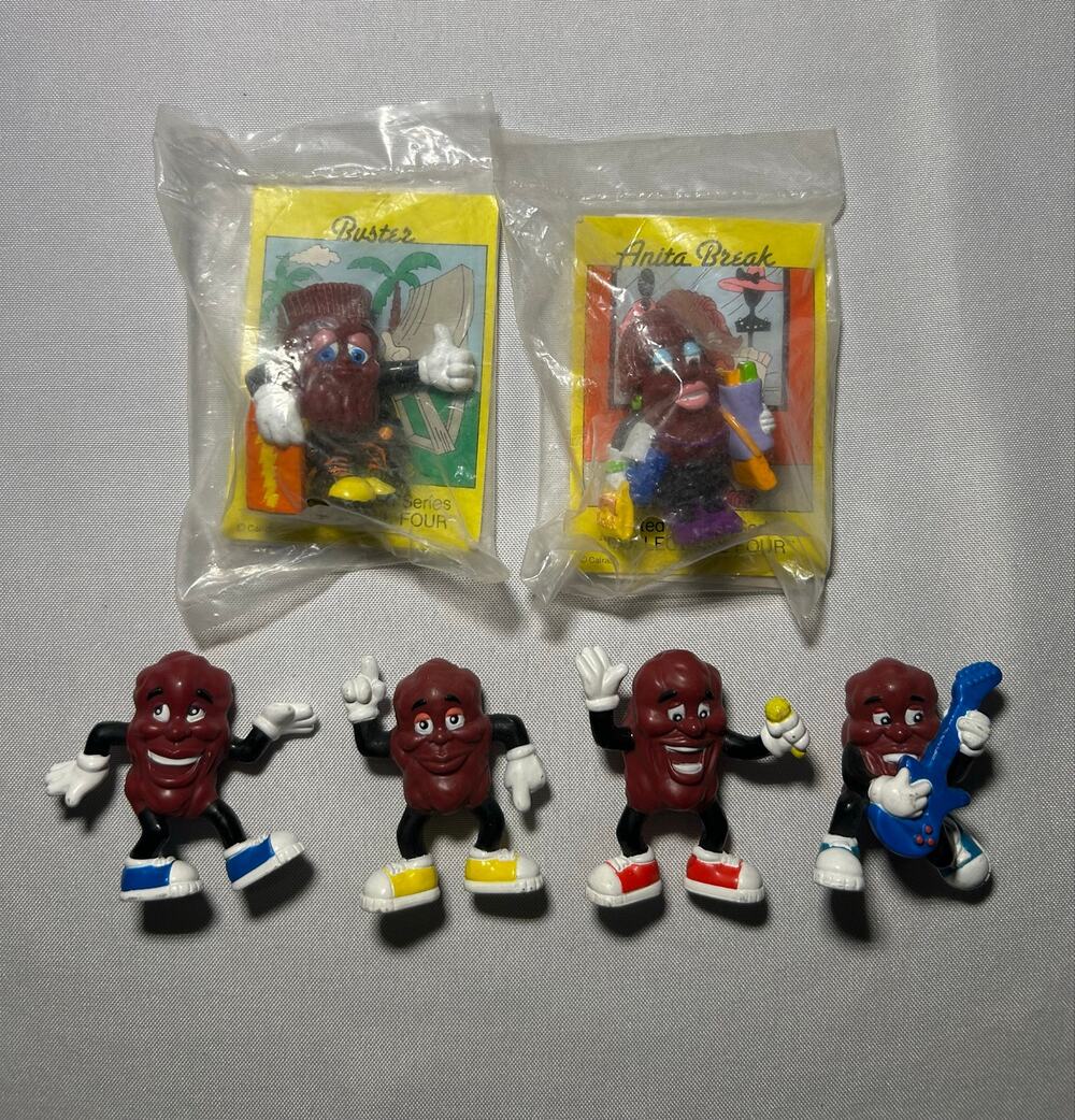 California Raisins Four 2001 Hardee's & Two Sealed PVC